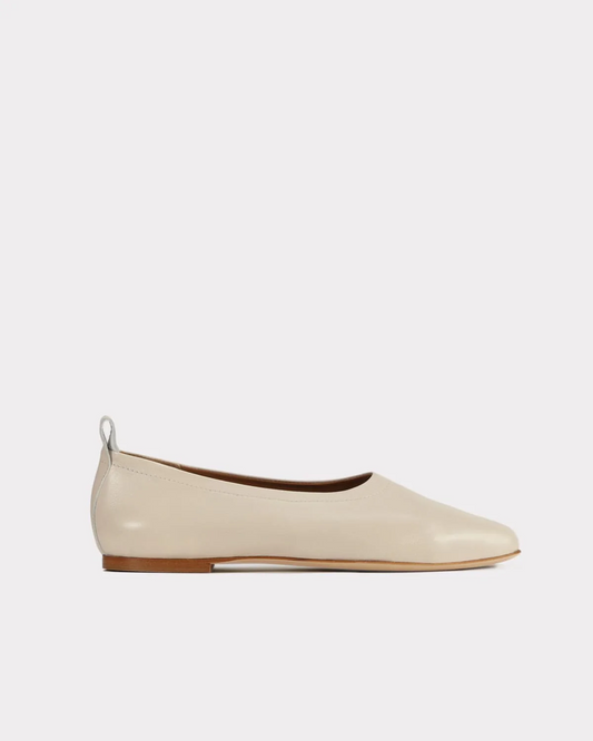 Essen Foundation Ballet Flat Ivory